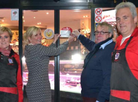 Haaltert lanceert Kadobon Haaltert lanceert Kadobon slagerij Johan krijgt eerste verkenningssticker